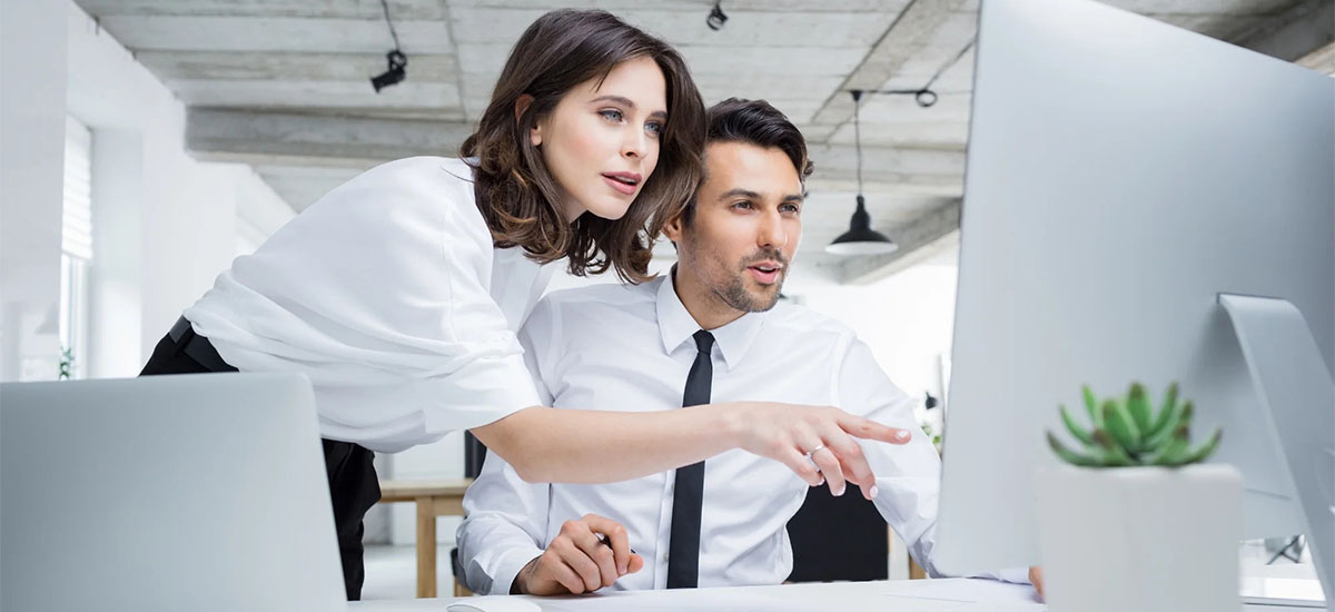 менеджер после 11. бизнес леди на конференции. предпраздничное интервью. управляющий фитнес клубом обучение. банковское дело после 9.