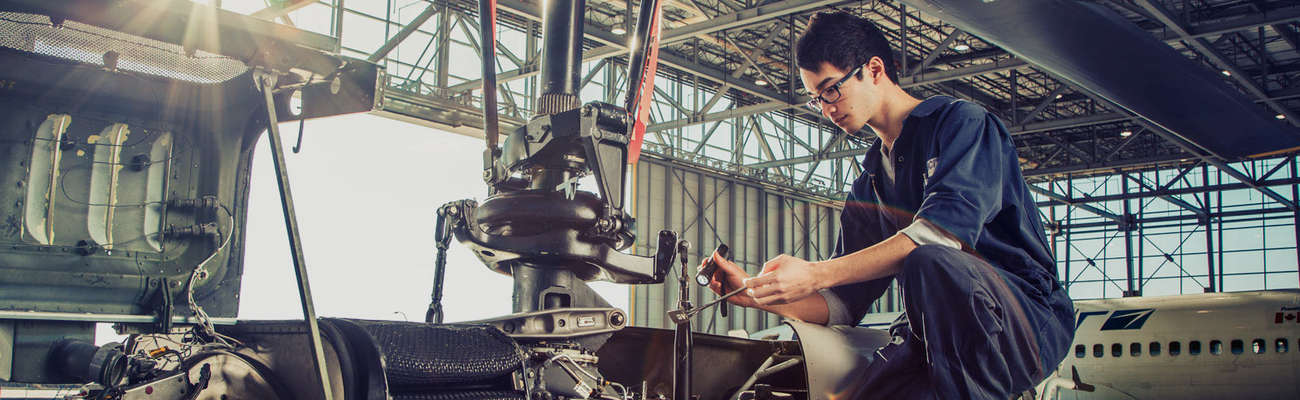Mechanical engineer: what they do, how to become one, and where to study
