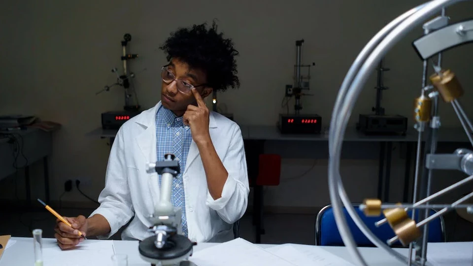 Профессия &laquo;Профессия физик-теоретик &raquo;