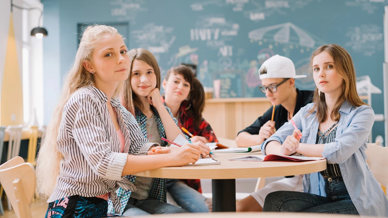 ОГЭ по географии и обществознанию: куда можно поступить после 9 класса