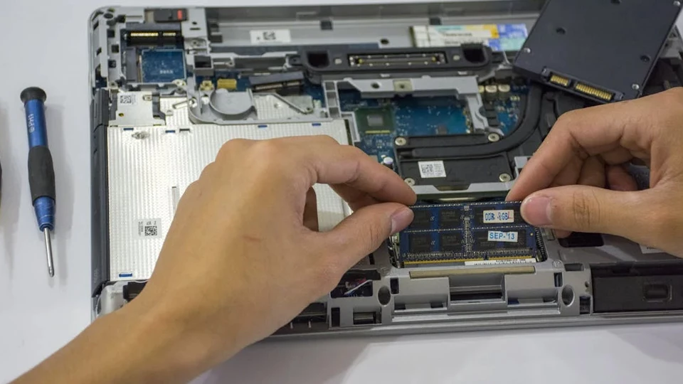 Профессия &laquo;Профессия мастер по компонентному ремонту плат ноутбуков&raquo;