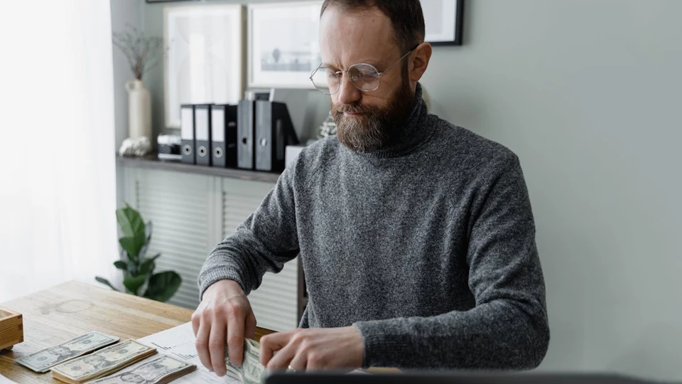 Профессия «Профессия валютный кассир»