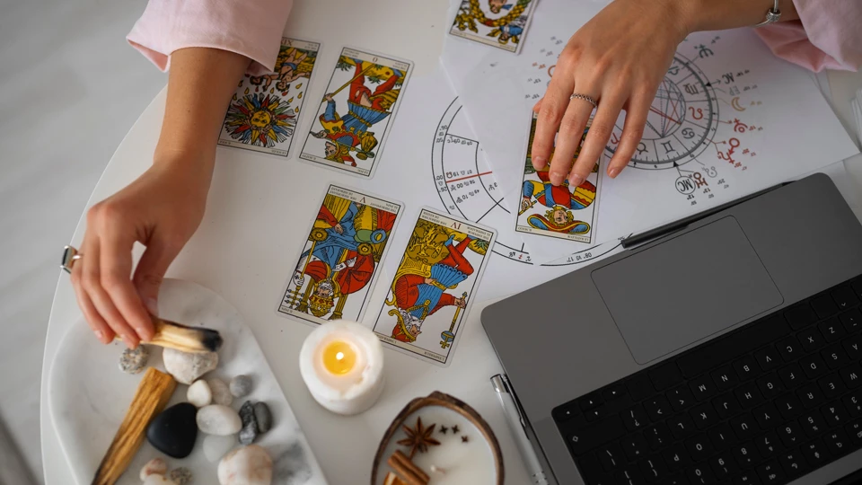 Профориентация vs астрология: как выбрать свой жизненный путь?