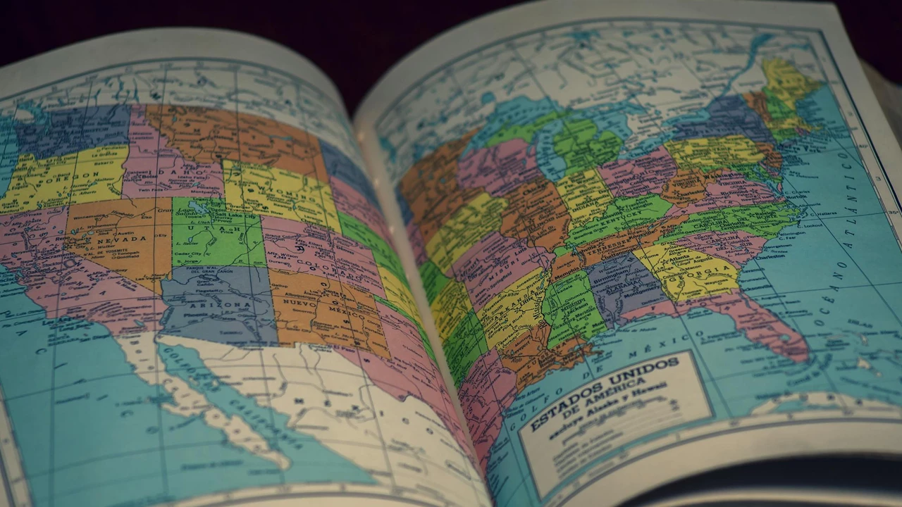 Куда можно поступить с географией?