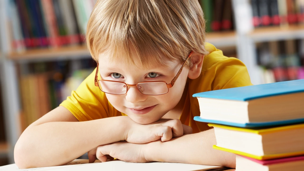 Разрыв между умными и глупыми