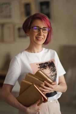 Александра Хлызова