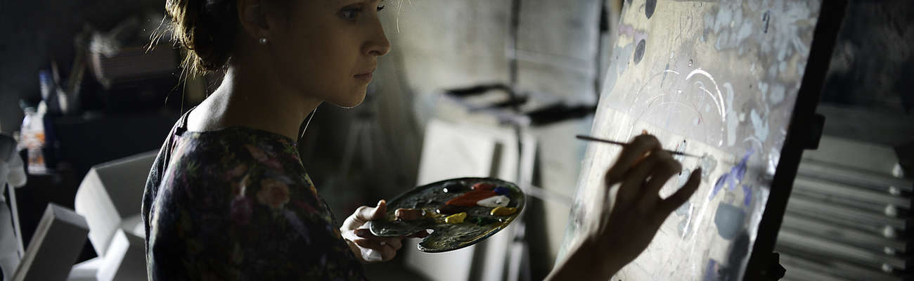 Artist-Illustrator: what they do, how to become one, and where to study