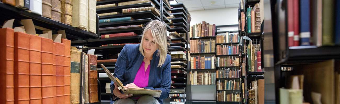 Archivist: what they do, how to become one, and where to study