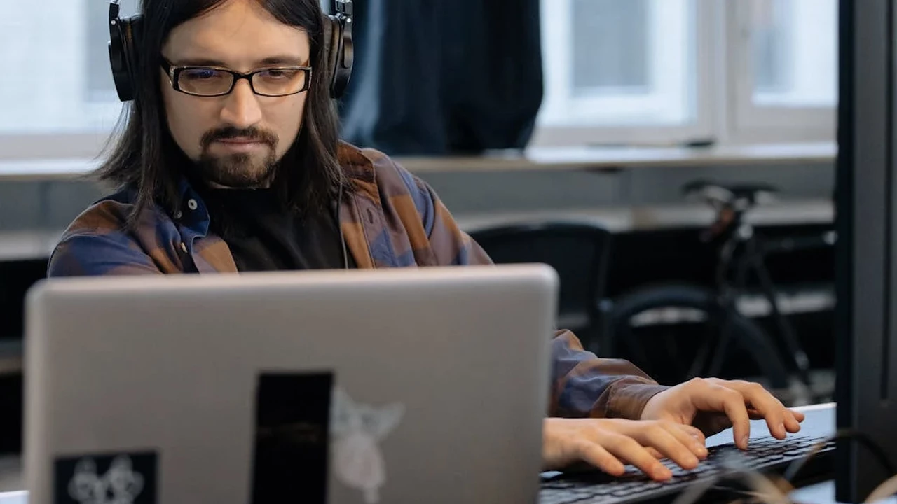 AI no-code разработчик