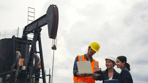 Инженер нефтеперерабатывающих заводов