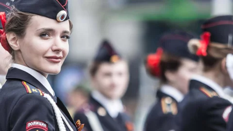 Как поступить в вуз МВД после 11 класса девушке