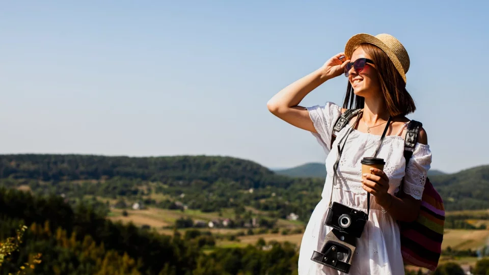 Топ-10 профессий для любителей путешествовать