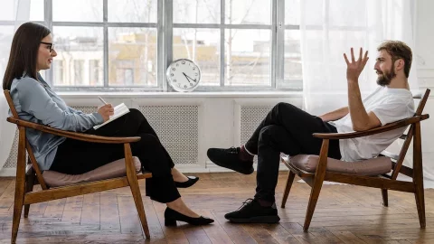 Гештальт-терапевт
