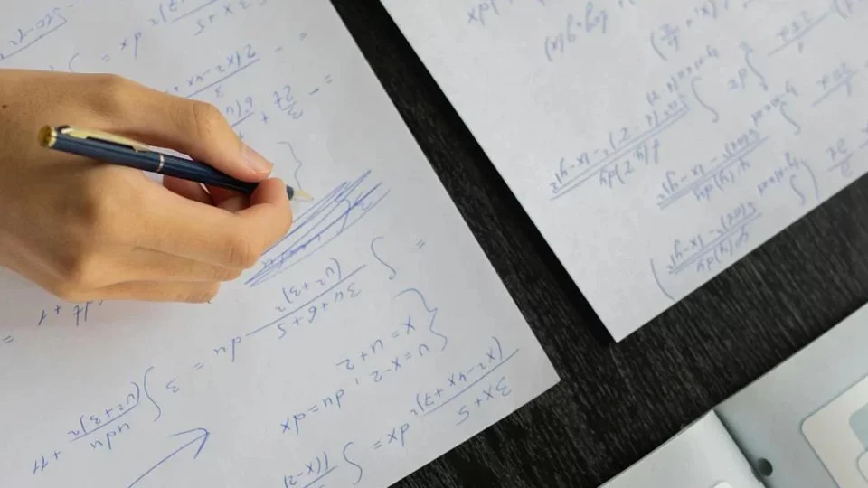 ЕГЭ по математике, русскому, английскому: куда поступать?