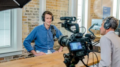 Спортивный комментатор