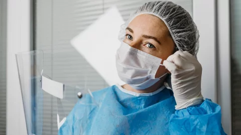 Инфекционист