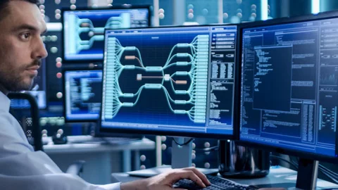 Можно ли получить профессию специалиста по информационной безопасности на онлайн-курсах?